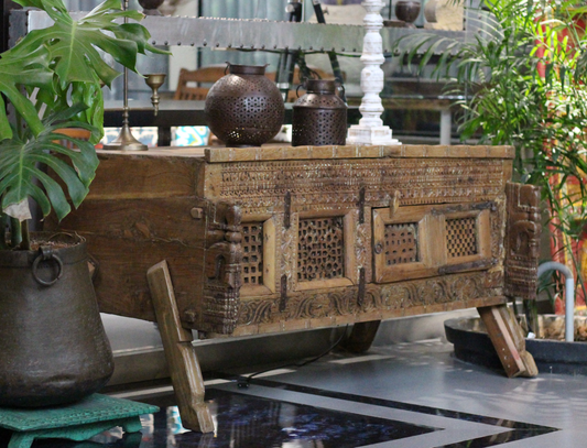 Vintage Wooden Chest (Damchi 2)